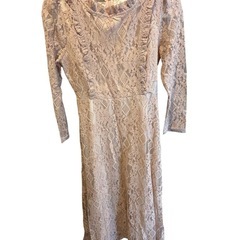 
結婚式用ドレスなどの画像