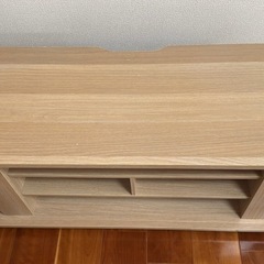 キャスター付きテレビ台 の画像