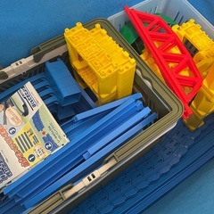 トーマス収納箱付き　プラレール　踏切　まとめ売りの画像