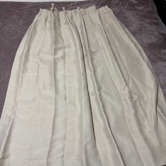 カーテン　ベージュ　１枚　　長さ140cm　の画像