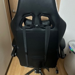 ゲーミングチェアの画像
