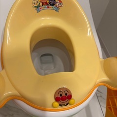 アガツマ アンパンマン 2WAYでつかえる!ステップ付き補助便座の画像
