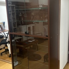 【食器やコレクションに】ガラス棚8段の画像