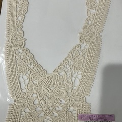 フェリシモ　レース小物（アンティーク風つけ襟、ネックレスなど）の画像