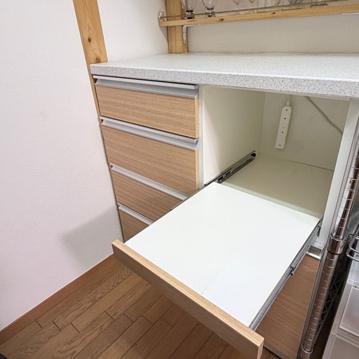  ニトリ カップボード 食器棚　木目  キッチンカウンター