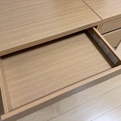 ほぼ未使用 
収納付省スペース 机 デスクの画像