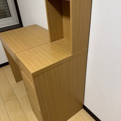 ほぼ未使用 
収納付省スペース 机 デスクの画像