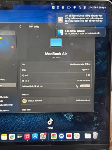 MACBOOK AIR M2. 