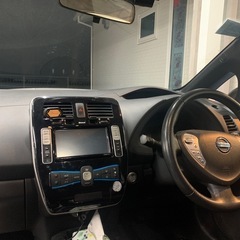 26年モデル　年間2万キロ走行で1万円程　日産　リーフ　優秀な10セグメント　中期モデル　車検あり　乗って帰れるの画像