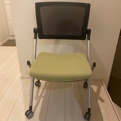 オフィス用椅子　キャスター付の画像