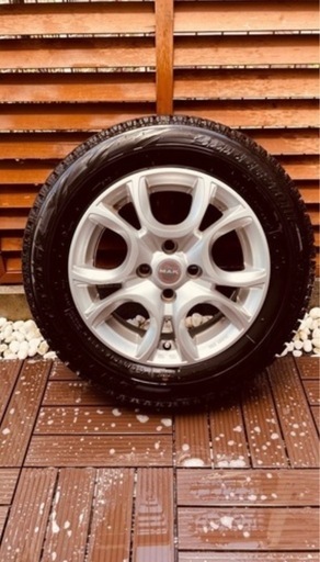 フィアット500 スタッドレスホイールセットMAK TRINO & ブリザック