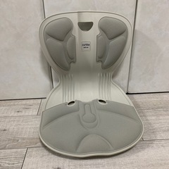 カーブルチェアー。姿勢矯正座椅子の画像