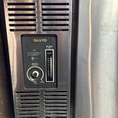 業務用冷蔵庫付き作業台付の画像