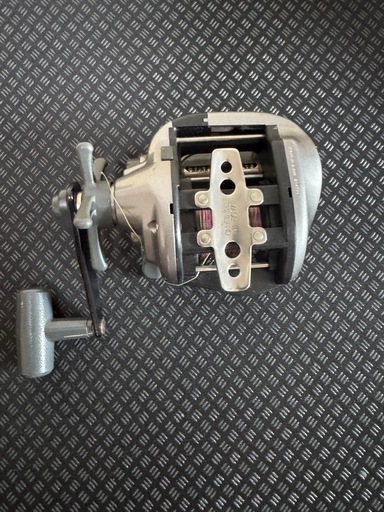 ダイワTANASENSOR-S 400DX タナセンサー 電動リール (ユッケ(プロフ