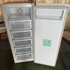 三菱　ノンフロン　冷凍庫　MF-U14J-W  144Lの画像