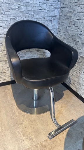 美容室用】カットチェア2脚セット／引き取り限定 (いちご) 大須観音の