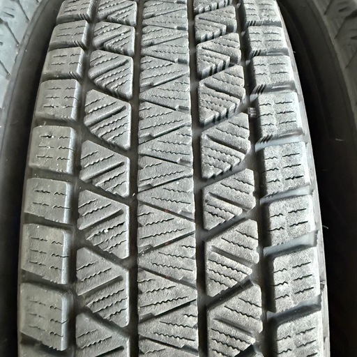 175/80R16ブリヂストン ブリザックDM-V3　スタッドレスタイヤ４本 ジムニー