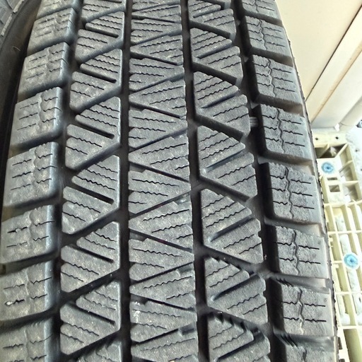 175/80R16ブリヂストン ブリザックDM-V3　スタッドレスタイヤ４本 ジムニー