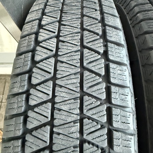 175/80R16ブリヂストン ブリザックDM-V3　スタッドレスタイヤ４本 ジムニー