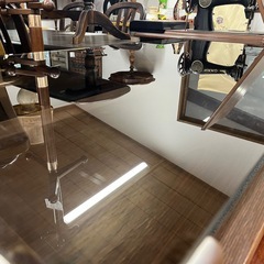木製ガラステーブル／状態めっちゃ良い／清潔感あり✨の画像