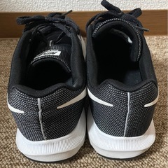 NIKE スニーカー（ランニングシューズ）の画像
