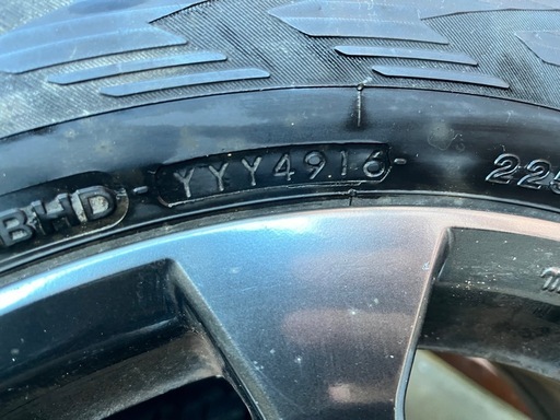 スタッドレスタイヤ、アルミホイール付　ヨコハマ アイスガードG075 225/60R18
