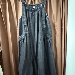 サロペットワンピースの画像