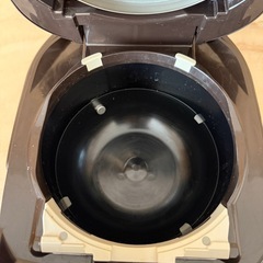 象印　3号炊き炊飯器の画像