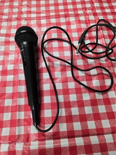 1/28まで出品！価格下げ＆変更！格安！YAMAHAスピーカー＆スタンド・アンプ・マイク一本付き　のセット