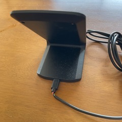 【破棄予定】置き型充電器の画像