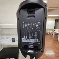 1/28まで出品！価格下げ＆変更！格安！YAMAHAスピーカー＆スタンド・アンプ・マイク一本付き　のセットの画像