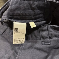 GU チノタッククロップドパンツ M ネイビー　レディース　ゆったり　薄手の画像