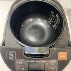 【お話し中】SHARP［2015年製］ジャー 炊飯器の画像
