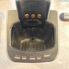 (取りに来てくださる方限定)パナソニック ラムダッシュ メンズシェーバー 5枚刃 青 ES-LV7Dの画像