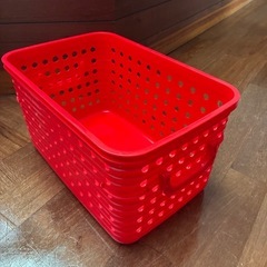 プラスチックのカゴ4つの画像