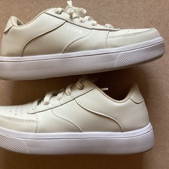 ♦️サービス価格♦️ほぼ未使用に近いです。レデイーススニーカーLLの画像