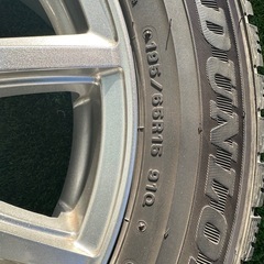 スタッドレスタイヤ＋アルミホイール 4本セット 195/65R15の画像