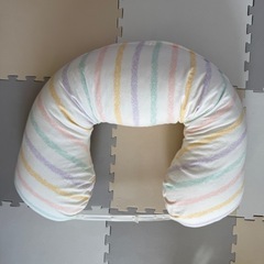 抱き枕　授乳用　妊婦さん　ベビーお座り補助の画像