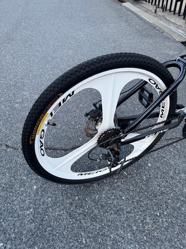 【折りたたみマウンテン
】極太3本スポーク仕様MTB 21段変速