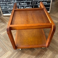 （お渡し済み）サイドテーブルの画像