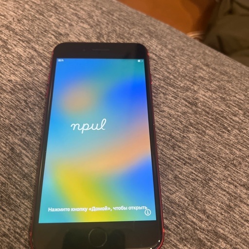 美品simフリーiPhone８プラス