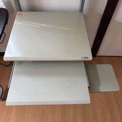 《商談中》パソコンデスク・ラック　の画像