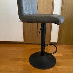 カウンターチェアーの画像