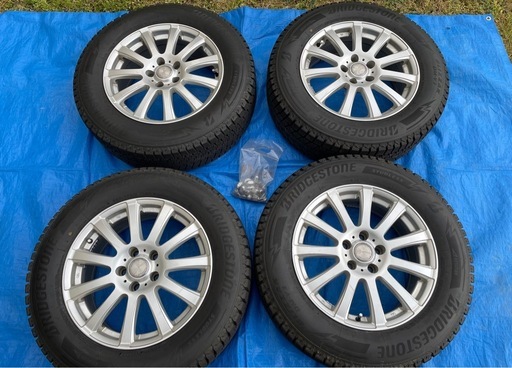 ★値下げしました‼️【ほぼ新品イボ残り】スタッドレスタイヤ　ブリヂストン　ブリザックDM-V3 225/65 R17
