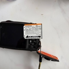 お話中
訳ありデジタルカメラの画像