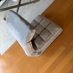 長い座椅子の画像