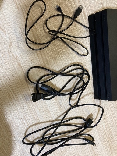 プレステ4 CUH7100B  