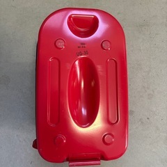 ガソリン携行缶の画像