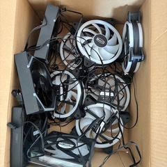 自作PC RGBファン10個の画像