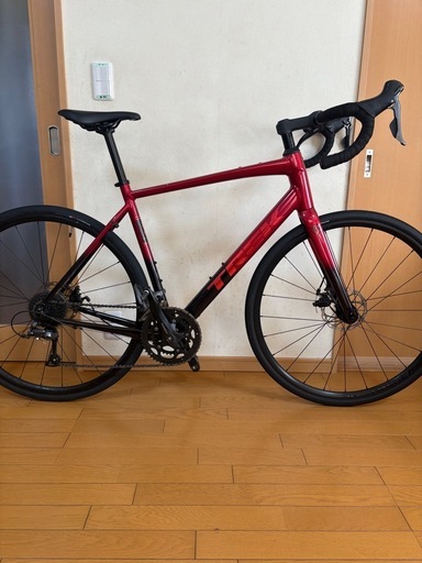 trek domane al2 gen4 2024 美車です。 (pinka777) 飯山満のロード